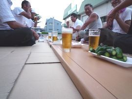 生ビール&キュウリ.jpg